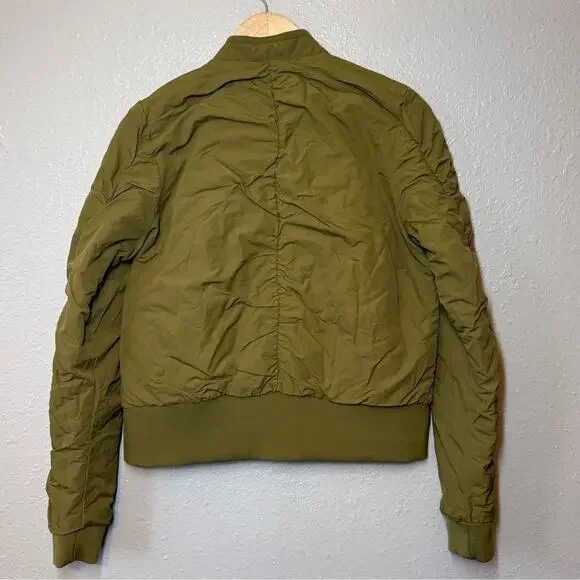 Lululemon Women’s Warm Two Ways Reversible PrimaLoft Bomber Jacket Mossy Size 8 - Picture 4 of 10